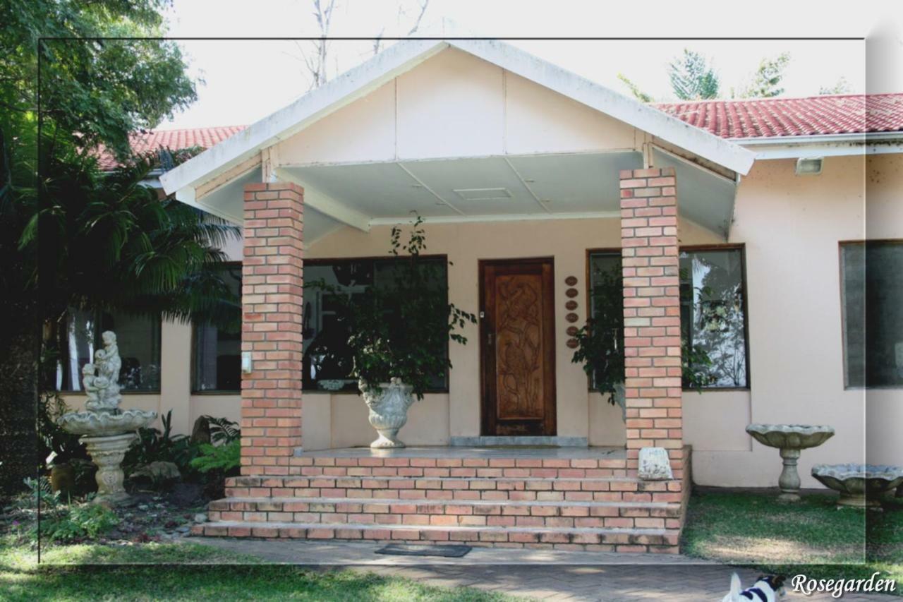 Rosegarden Guesthouse Pongola Bagian luar foto
