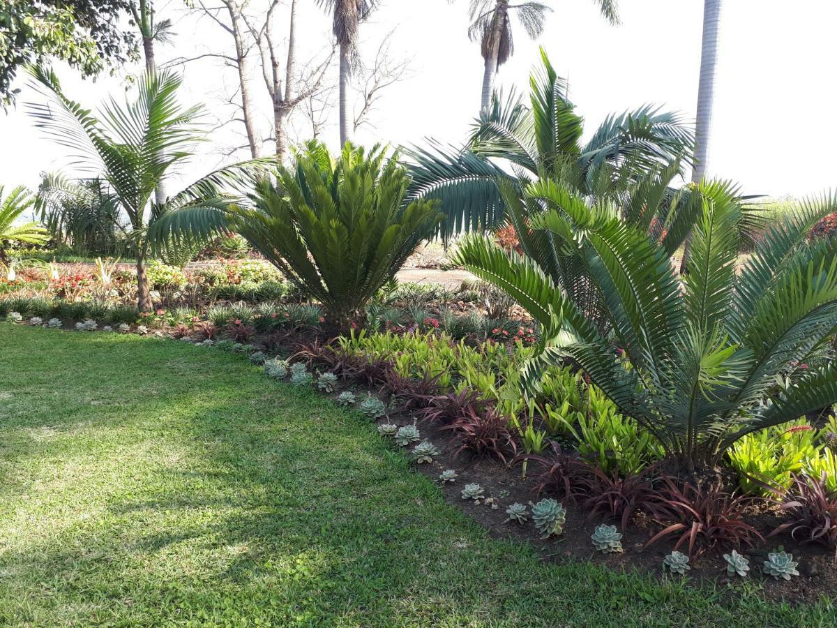 Rosegarden Guesthouse Pongola Bagian luar foto