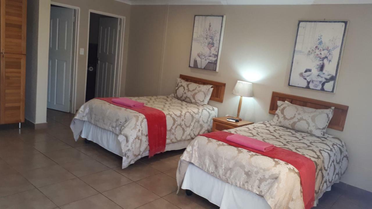 Rosegarden Guesthouse Pongola Bagian luar foto